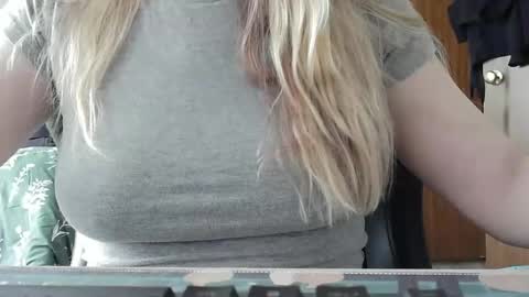 Sarah online show from 03.23.26