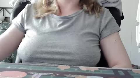Sarah online show from 04.27.26
