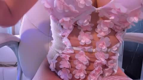 Sarah online show from 02.26.25