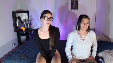 Sarajonnes4 online show from 04.08.26