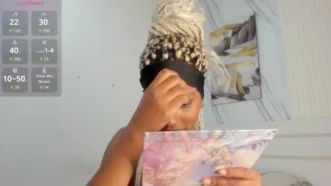 Snapshot of saralewwis chatting on 02.24.26 Sara Lewis online show from 02.24.26