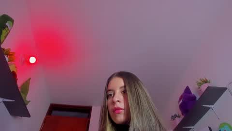 sara  online show from 02.04.25