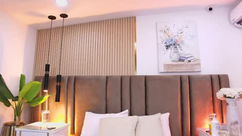 Sara Lugo  online show from 04.01.26