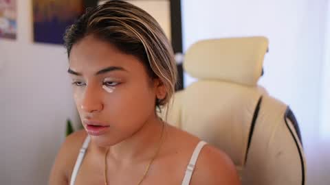 Sara online show from 01.24.25