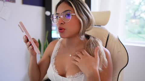 Sara online show from 01.25.25