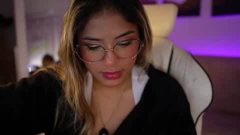 Sara online show from 02.22.25