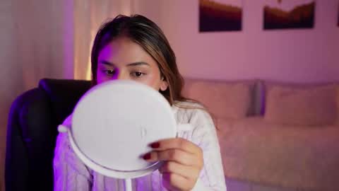 Sara online show from 10.17.25