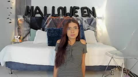 Sara online show from 10.27.25