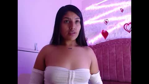 sarastonesx online show from 03.03.25