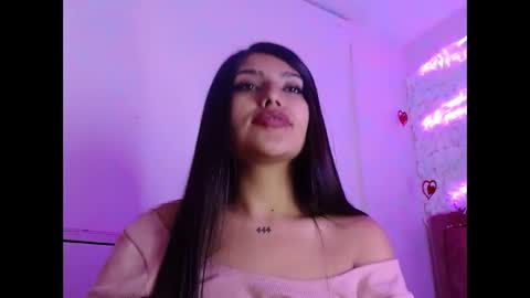 sarastonesx online show from 03.10.25