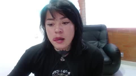 Sara Herrera online show from 01.07.26