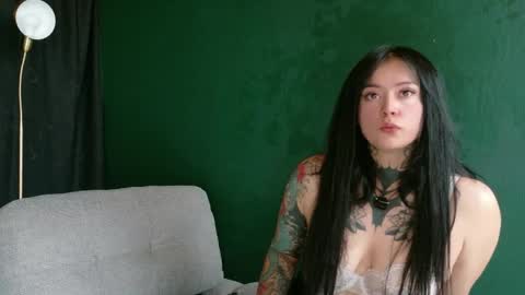 Sara Herrera online show from 05.23.26