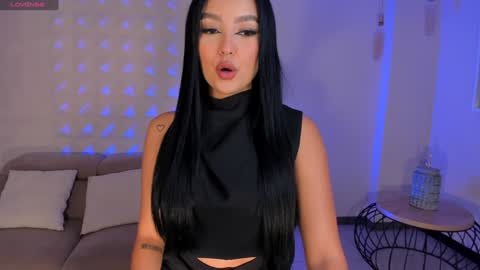 Snapshot of sarawinstone_ chatting on 02.02.25 Sara Winstone online show from 02.02.25