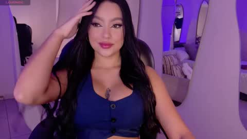 Sara Winstone online show from 01.18.26