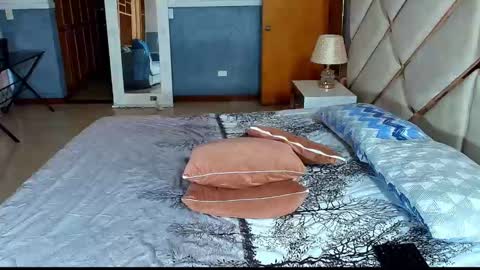 Sara Rivera online show from 12.20.25