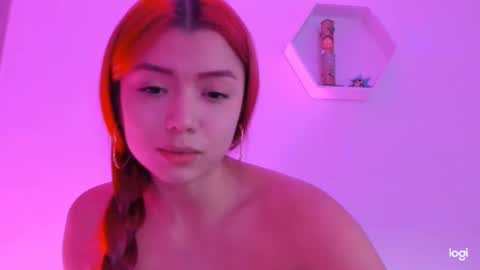 Snapshot of saray2312 chatting on 01.22.25 Saray  online show from 01.22.25