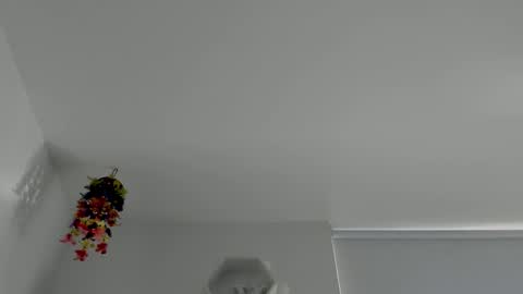 Snapshot of saray2312 chatting on 09.29.25 Saray  online show from 09.29.25