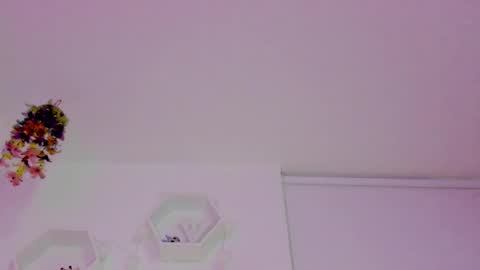 Snapshot of saray2312 chatting on 10.15.25 Saray  online show from 10.15.25