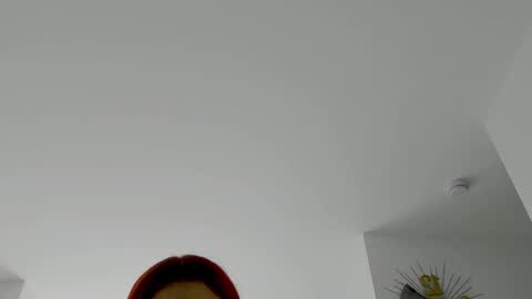 Snapshot of saray2312 chatting on 10.27.25 Saray  online show from 10.27.25