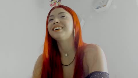 Saray  online show from 12.15.25