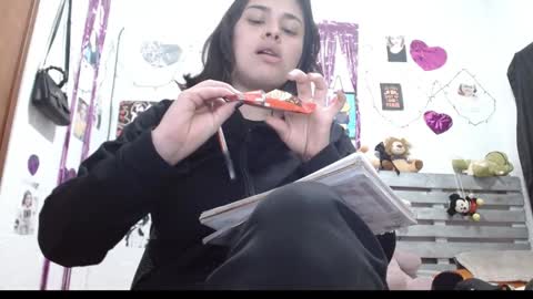 Snapshot of saray_extrovert1 chatting on 12.19.24 Sara Jimenez online show from 12.19.24