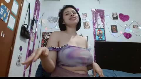 Snapshot of saray_extrovert1 chatting on 02.19.25 Sara Jimenez online show from 02.19.25