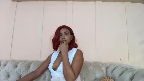 Snapshot of saray_mardez chatting on 02.23.25 Saray Mardez online show from 02.23.25