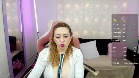 Snapshot of saray_soto chatting on 07.07.26 Saray online show from 07.07.26