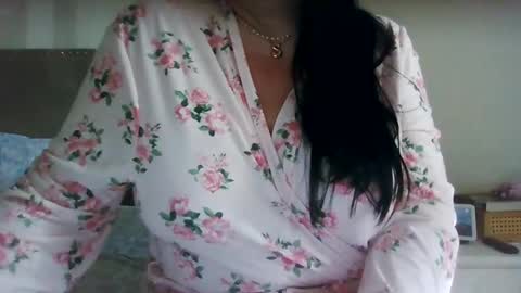 Snapshot of saretta46 chatting on 05.06.26 Sara online show from 05.06.26
