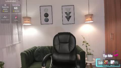 Snapshot of sarita_evanss chatting on 07.30.26 Saritaaa online show from 07.30.26