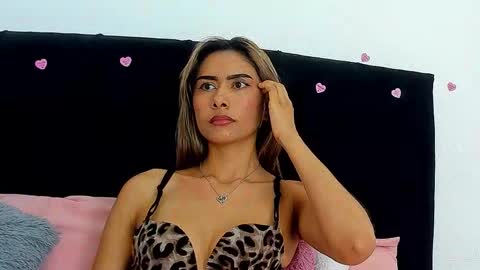 Snapshot of sarita_jones23 chatting on 02.22.25 sarita_jones23 online show from 02.22.25