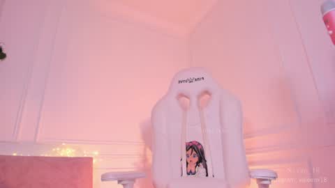 Snapshot of sarita_nice chatting on 12.27.24 Sara online show from 12.27.24