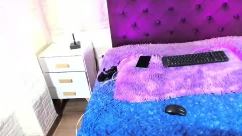 Snapshot of sary_littlesmiles chatting on 04.10.26 Sary online show from 04.10.26