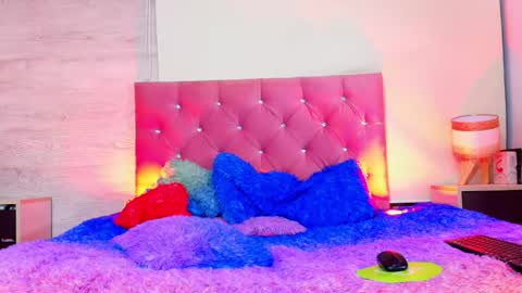 Snapshot of sary_littlesmiles chatting on 04.23.26 Sary online show from 04.23.26