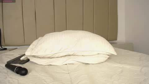 Snapshot of sasha_brattz chatting on 02.06.25 Sasha Brattz online show from 02.06.25