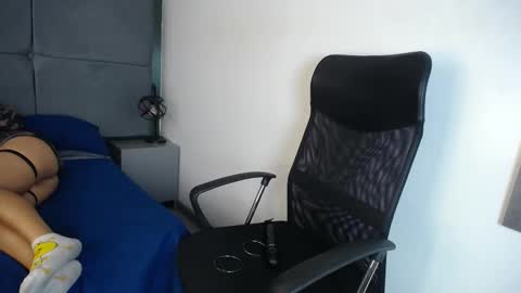 Snapshot of sasha_brattz chatting on 03.11.25 Sasha Brattz online show from 03.11.25