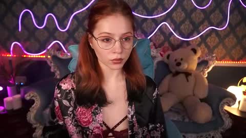 Snapshot of sasha_exclusive chatting on 01.26.25 Sasha Exclusive online show from 01.26.25