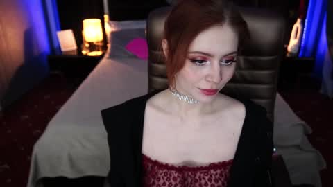 Snapshot of sasha_exclusive chatting on 02.05.25 Sasha Exclusive online show from 02.05.25