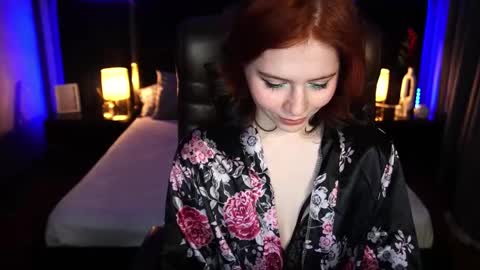 Snapshot of sasha_exclusive chatting on 02.21.25 Sasha Exclusive online show from 02.21.25