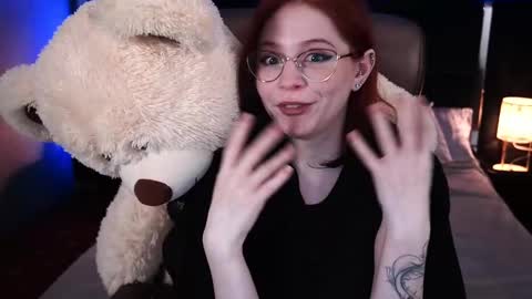 Snapshot of sasha_exclusive chatting on 02.23.25 Sasha Exclusive online show from 02.23.25