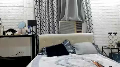 My name is Sasha I will be glad if you spend your time with me 3 you can DM me if you need me online show from 09.14.25