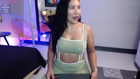 Sasha  online show from 10.28.25