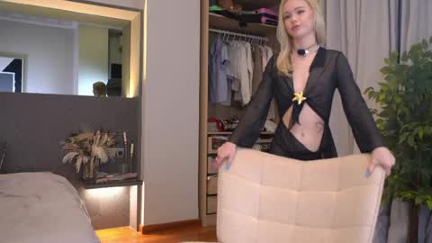 sashalore online show from 04.15.26