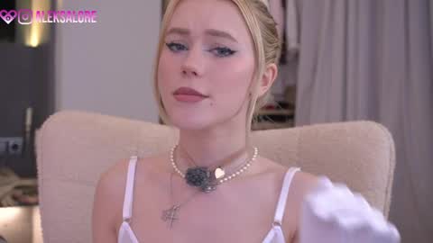 Snapshot of sashalore chatting on 05.18.26 sashalore online show from 05.18.26
