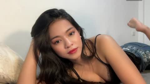 Snapshot of sashie_02 chatting on 07.03.26 alora online show from 07.03.26