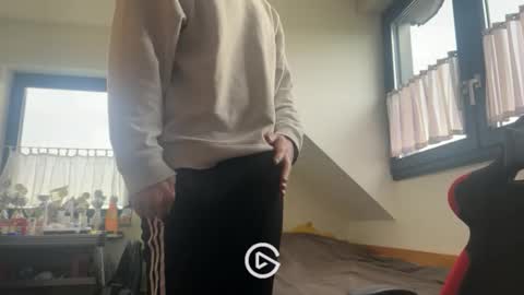 Snapshot of sason97xx chatting on 10.31.25 sason97xx online show from 10.31.25