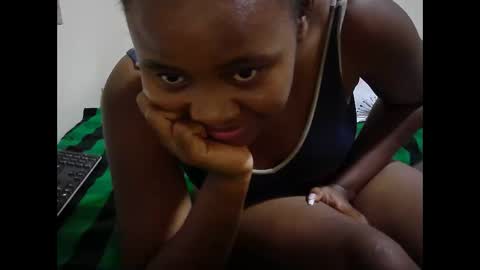 sassy_bella online show from 02.22.25