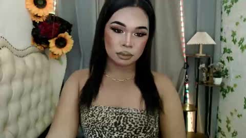 sassy_tinaxx online show from 11.18.25
