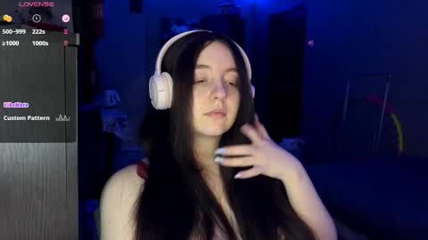 Marmulka or Mary online show from 12.17.25