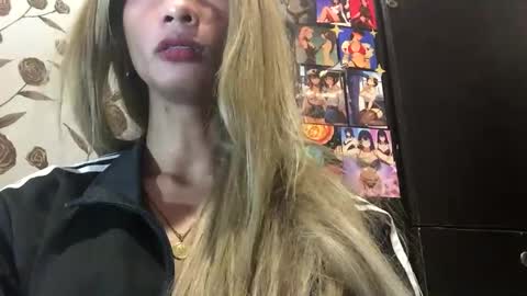 Snapshot of sassybaby1998 chatting on 02.25.25 Princess online show from 02.25.25